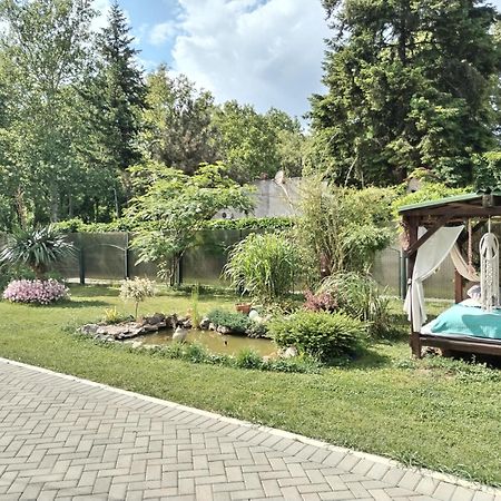 Apartman Garden House Vozdivac ภายนอก รูปภาพ